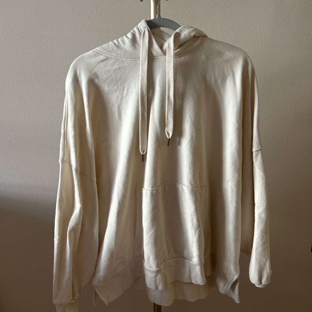 American Eagle Outfitters Off-White Pullover Hoodie